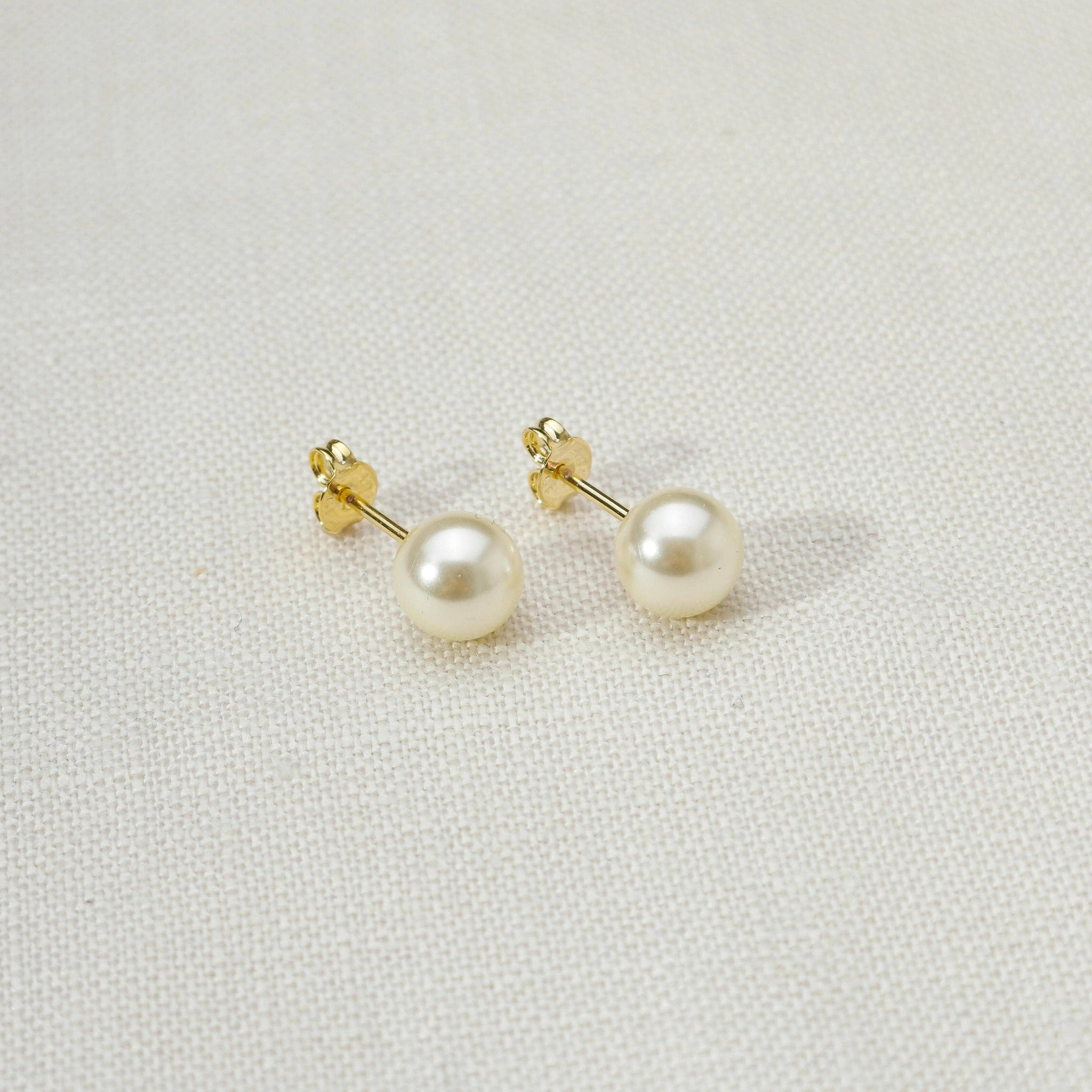 18k Gold Filled  6 mm Classic Pearl Stud