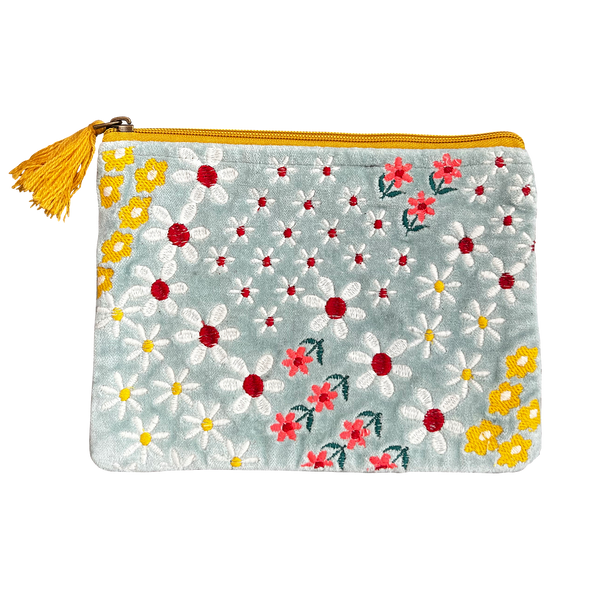 Embroidered Daisy Bouquet Coin Purse
