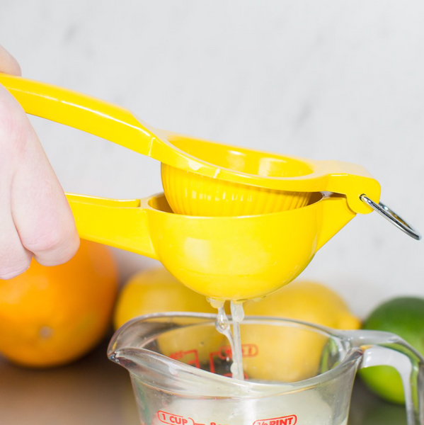 Handheld Yellow Citrus / Lemon Squeezer
